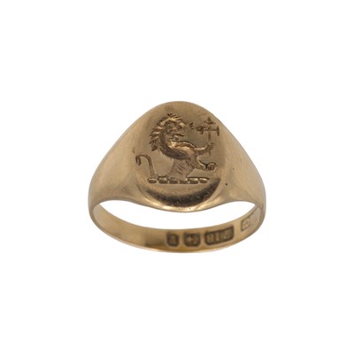 Lot 196 - A Victorian 18k hallmarked gold gentleman's signet ring.