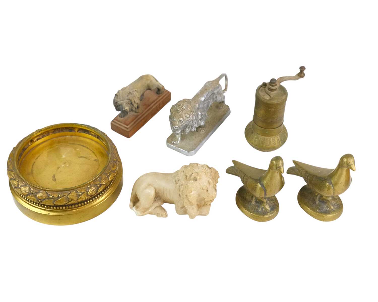 Lot 6 - A Louis Lejeune chrome plated lion car mascot.