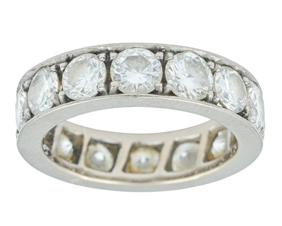 Lot 280 - An 18k diamond set full eternity ring.
