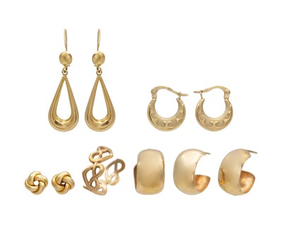 Lot 234 - A selection of 9k gold earrings.