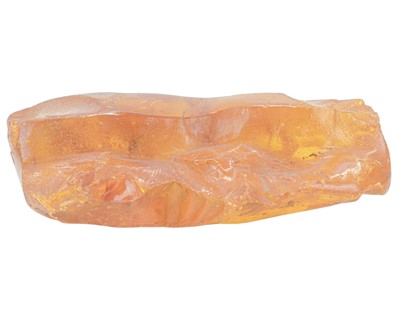 Lot 28 - An unworked amber boulder.