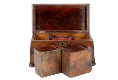 Lot 32 - An early Victorian sarcophagus shape tea caddy.