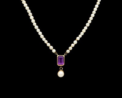 Lot 254 - An amethyst and cultured pearl pendant necklace with 14k oval clasp.