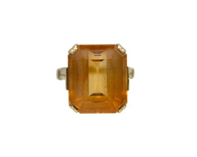Lot 269 - A 14k citrine set cocktail ring.