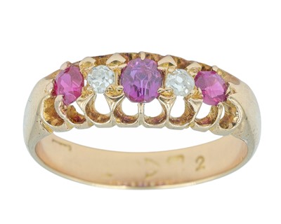 Lot 274 - An antique 18k diamond and ruby set five-stone ring.