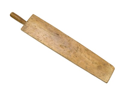 Lot 86 - A Scandinavian treen washing bat.
