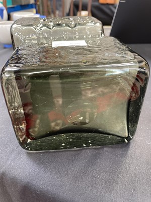 Lot 625 - A Whitefriars textured glass Drunken Bricklayer vase designed by Geoffrey Baxter.