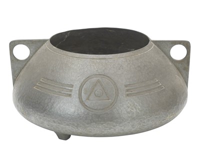 Lot 719 - An Art Deco hammered pewter centrepiece.