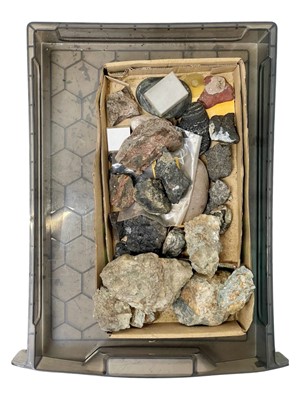 Lot 31 - A large quantity of mixed UK and world rock and mineral samples.
