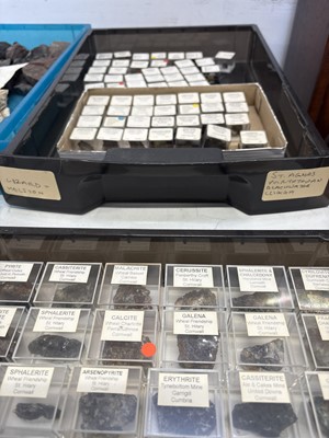 Lot 31 - A large quantity of mixed UK and world rock and mineral samples.