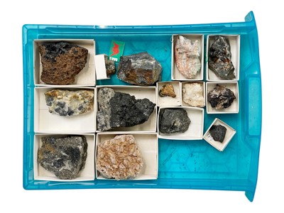 Lot 31 - A large quantity of mixed UK and world rock and mineral samples.