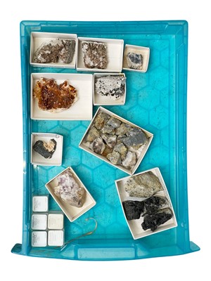 Lot 31 - A large quantity of mixed UK and world rock and mineral samples.