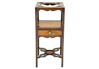 Lot 894 - A George III mahogany square washstand.