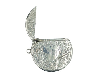 Lot 548 - A silver fob vesta case by Joseph Gloster Ltd.