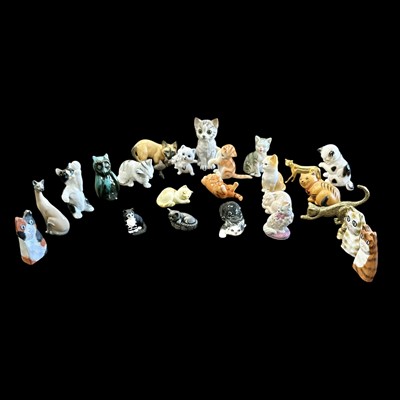 Lot 218 - A selection of mainly cat figures, the largest...