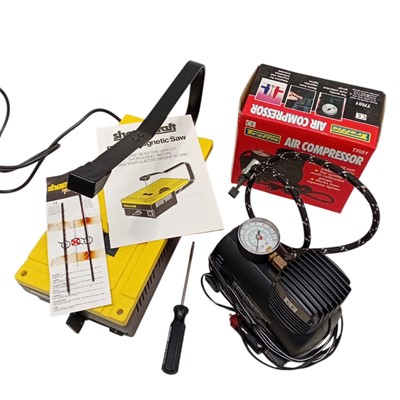 Lot 130 - A Shapecraft Electro Magnetic Saw (it powers...