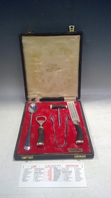 Lot 174 - A Vintage Stag Horn Cocktail / Bartender Set.