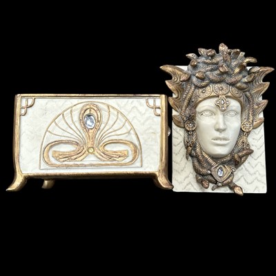 Lot 41 - A resin jewellery casket featuring the head of...