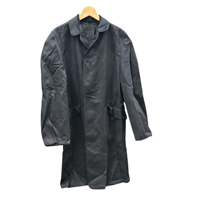 Lot 81 - A Gannex waterproof coat. There is no size,...