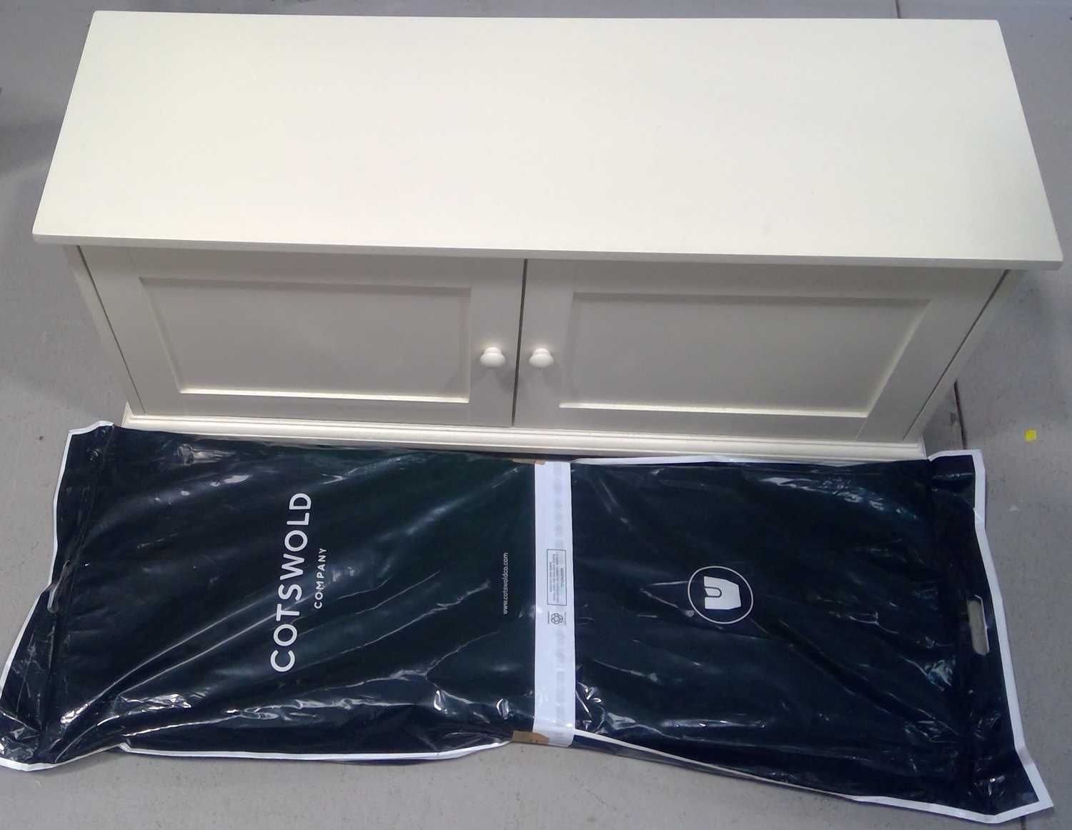 Lot 9 - A Cotswold Company Hall Shoe Seat. The Seat...