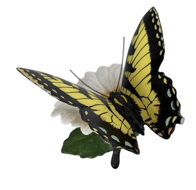 Lot 43 - A near complete set of Franklin Mint...