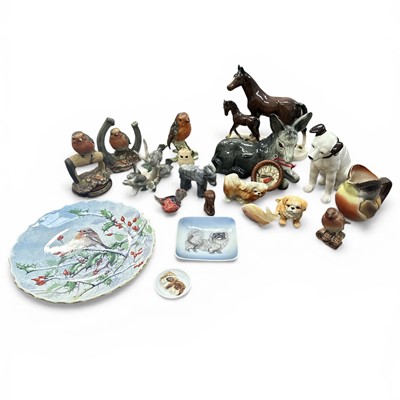 Lot 113 - A selection of animal-themed figures, etc,...