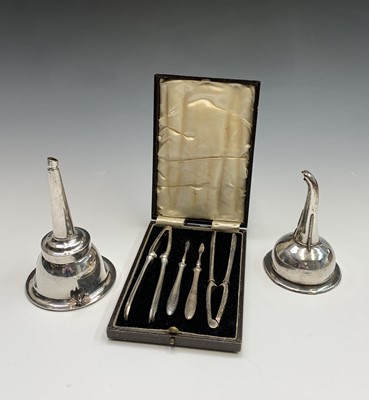 Lot 2207 - An early 19th century Sheffield Plated wine...