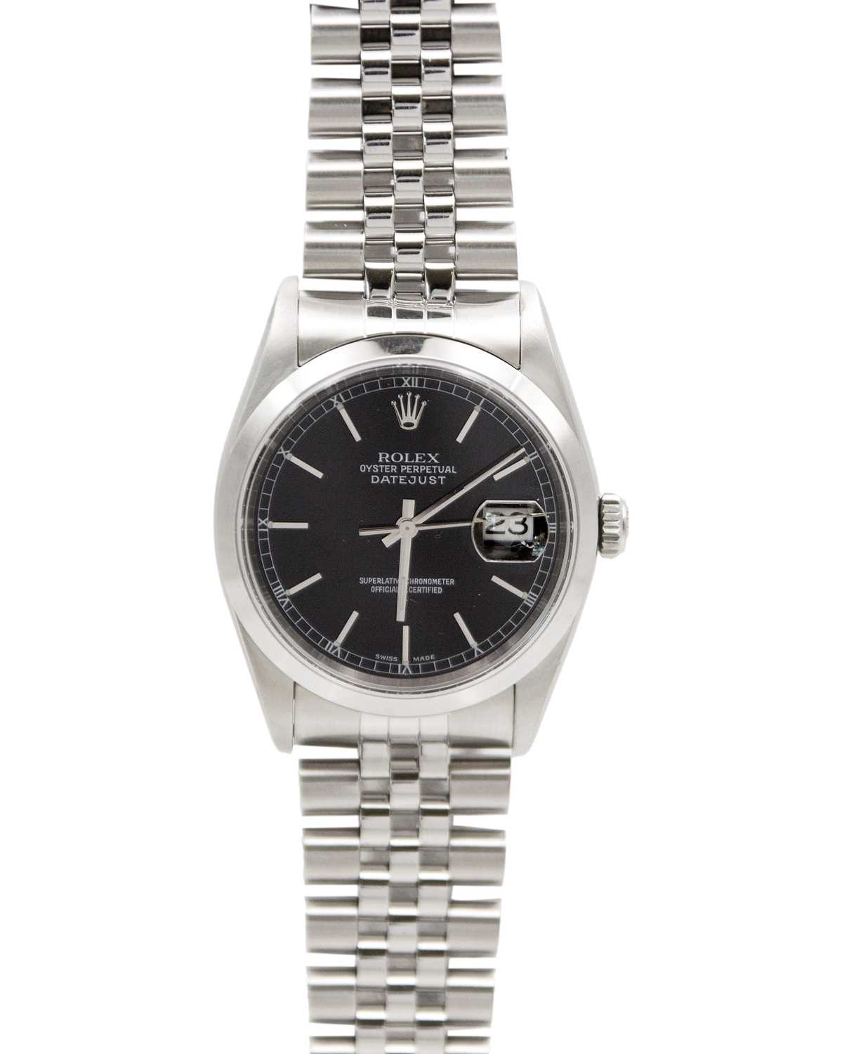 Lot 664 - ROLEX - An Oyster Perpetual Datejust stainless steel gentleman's automatic bracelet wristwatch.