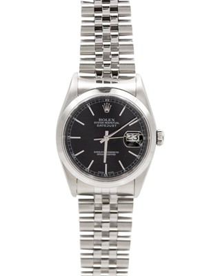 Lot 664 - ROLEX - An Oyster Perpetual Datejust stainless steel gentleman's automatic bracelet wristwatch.