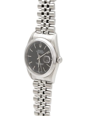 Lot 664 - ROLEX - An Oyster Perpetual Datejust stainless steel gentleman's automatic bracelet wristwatch.