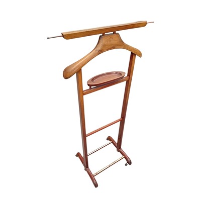 Lot 237 - An Edwardian Gentleman's Valet on brass casters.