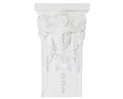 Lot 16 - An Art Deco style corbell.