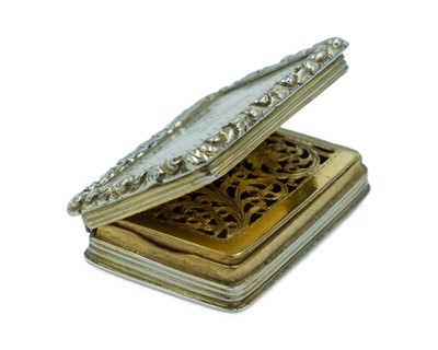 Lot 370 - A George IV silver snuff box by Nathaniel Mills.