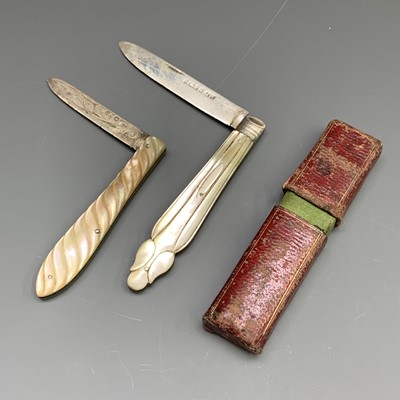 Lot 2381 - Two fruit knives, each with decorated...