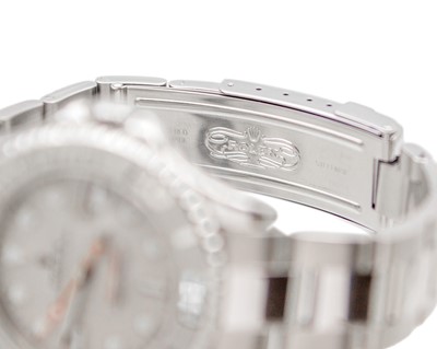 Lot ROLEX - A fine Yacht-Master platinum and steel gentleman's mid-size bracelet wristwatch.