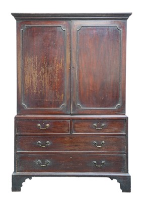 Lot 871 - A George III mahogany linen press.