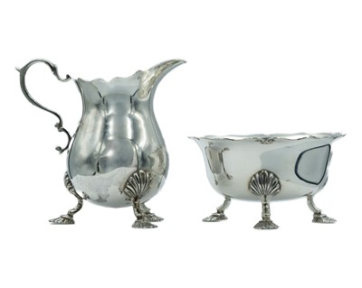 Lot 339 - A silver cream jug and sugar bowl by Edward Barnard & Sons Ltd.
