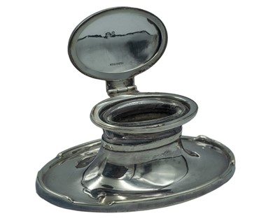 Lot 318 - A George IV silver inkwell by Asprey.