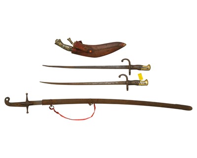 Lot 215 - A British officer's marmeluke sword.