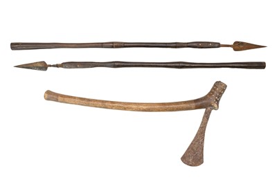 Lot 186 - A West African Chokwe axe.
