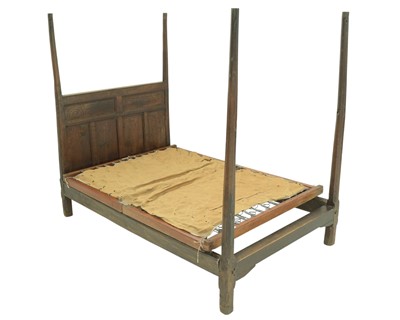 Lot 876 - An oak yeoman's four poster bed.
