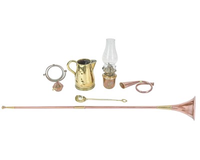 Lot 103 - A gimbal oil lamp.