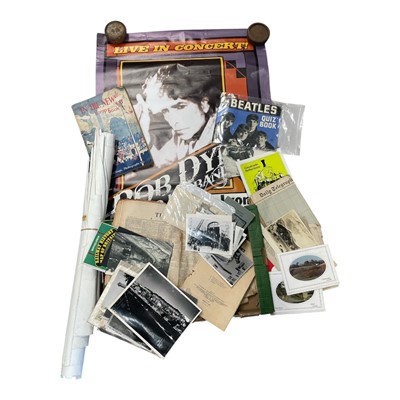Lot 139 - A collection of ephemera, including a Beatles...