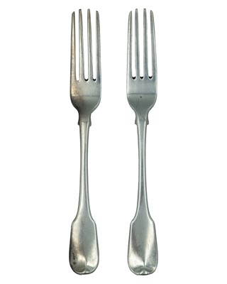 Lot 379 - A pair of George III silver fiddle-pattern forks by George Ferris.