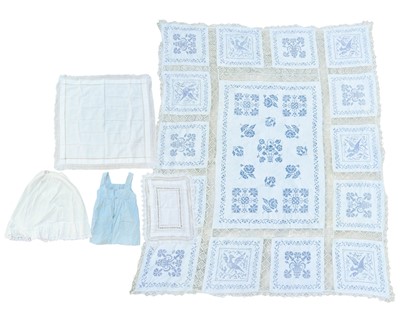 Lot 258 - Vintage Laura Ashley.