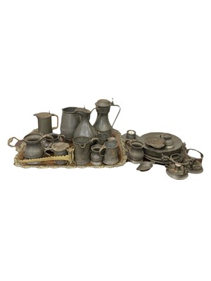 Lot 691 - A collection of pewter.