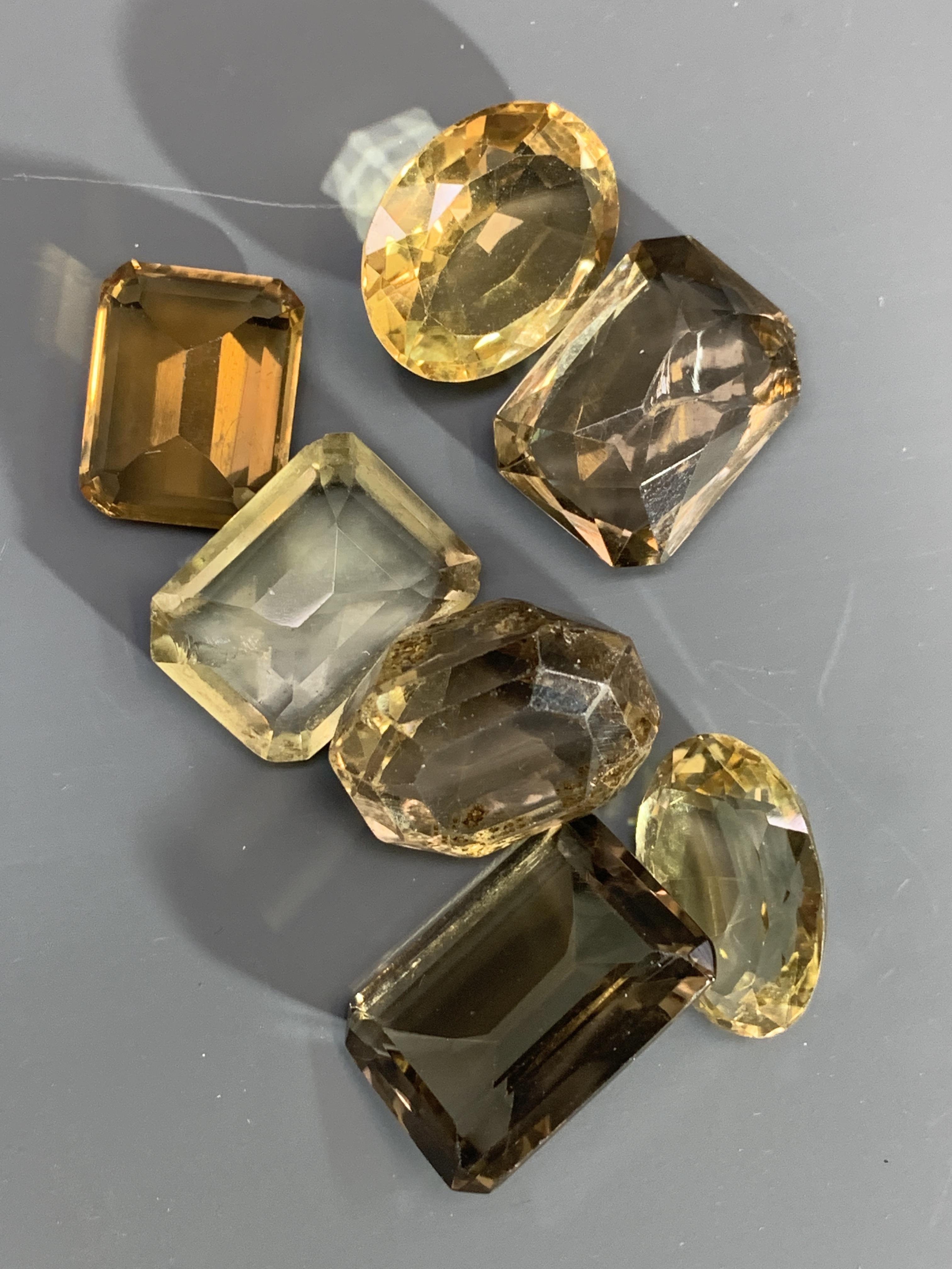 Lot 2515 - Seven cut stones