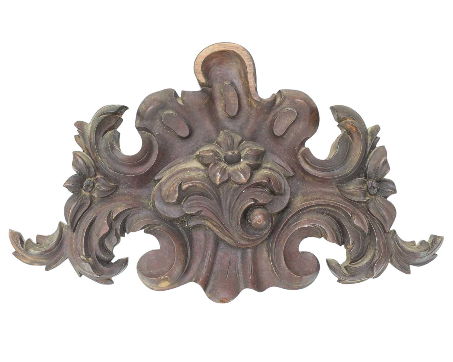 Lot 5 - A 19th century carved mahogany mount or crest.