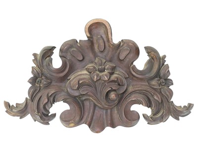 Lot 5 - A 19th century carved mahogany mount or crest.