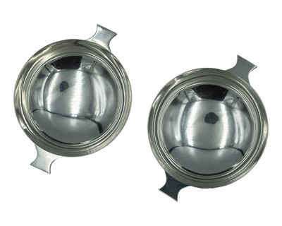 Lot 130 - A pair of silver bonbon dishes by J. B. Chatterley & Sons Ltd.